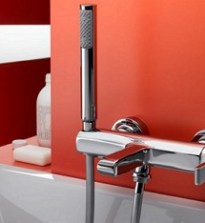 Кой смесител да избере за баня: смесител за стена, смесител за биде, скрит миксер, смесител за баня, миксер на пода или комплект за душ.
