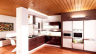 Grindinio lubų montavimas virtuvėje, taip pat virtuvėje siūlių lubų naudojimas, patrauklūs sprendimai
