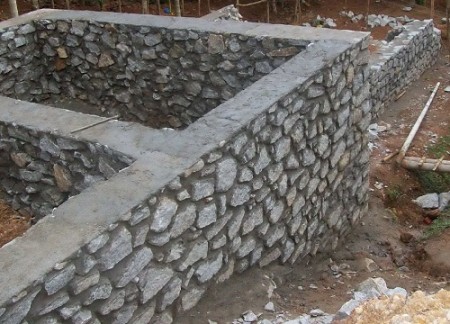 pondasi beton