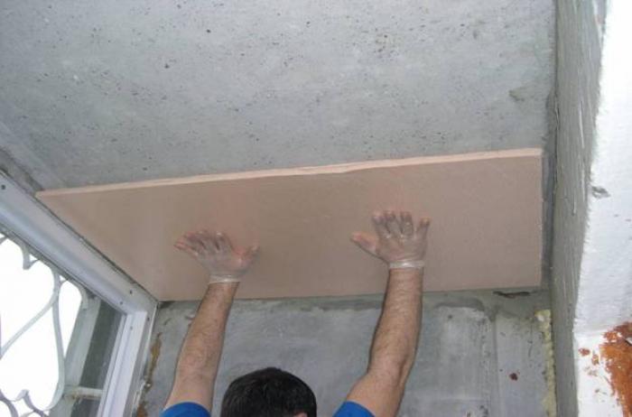 Можно ли утеплить потолок пенопластом в частном доме?