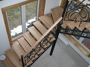 Лестница для крыльца на металлическом каркасе. Расчет лестницы и разработка чертежа