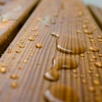 एक लकड़ी की छत बोर्ड और एक टुकड़े टुकड़े से तल: क्यों दरारें और फर्श सपाट उग रहे हैं और जाम हैं