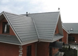 Технология монтажа сложной крыши металлочерепицей, поэтапный монтаж сложной крыши, полезные советы