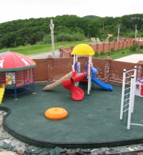 Детская площадка на дачном участке: выбираем место, безопасность, покрытие, детское игровое оборудование.